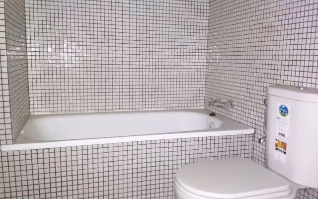 Apartamentos Ares Centro 3000