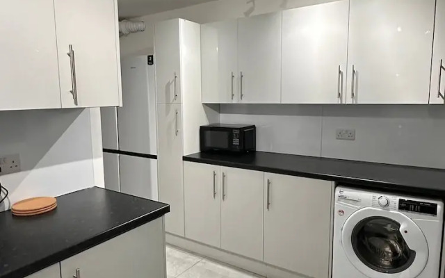 Saunton 3 Bedroom and 1 Bathroom House