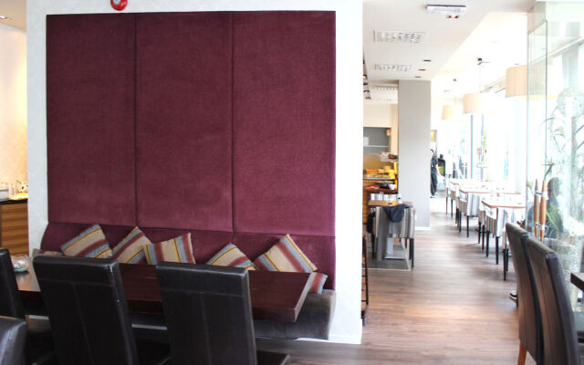 Stoltzen Hotel  Apartments