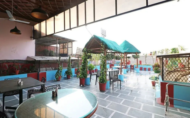 OYO 13653 Hotel Hari Piorko Grand