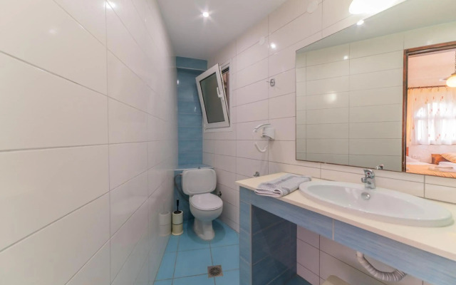 Kastro Studios Apartments