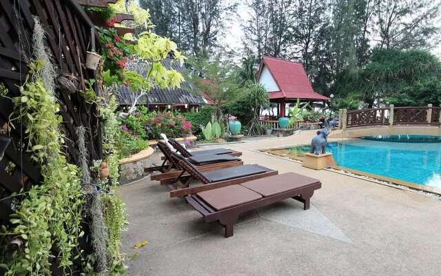 Lanta Villa Resort