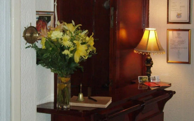 The Pilatus - Guest house