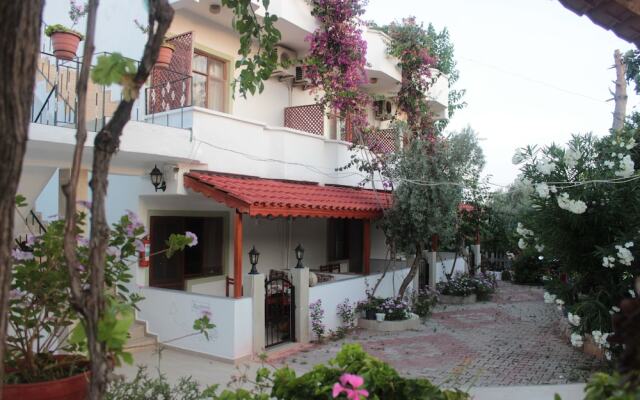 Zeybek 2 Pension & Apart