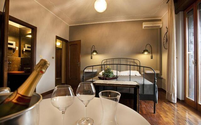 Aurelia Rooms&Luxury office