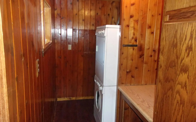 Embers Lodge and Cabins
