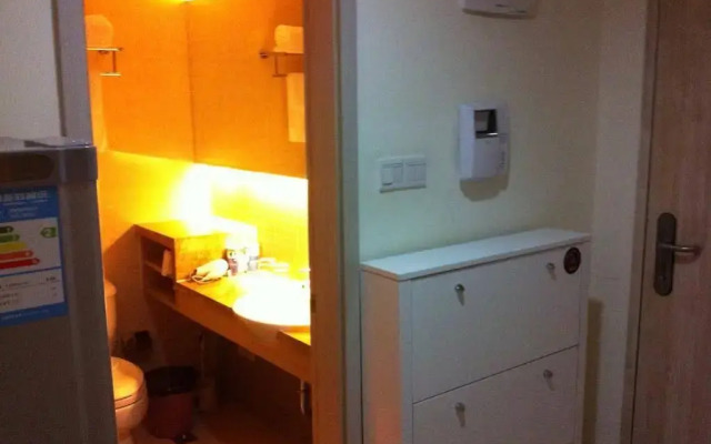 Ningbo 48 Carat City Core Apartment Hotel