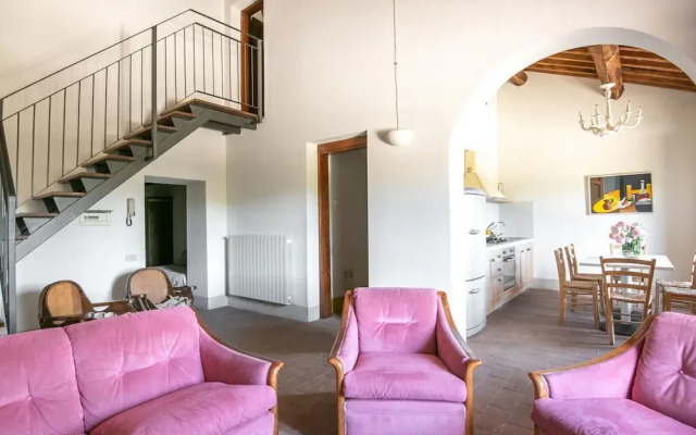 Secluded Apartment in Rapolano Terme with Garden