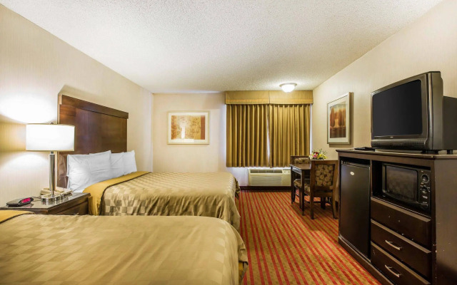 California Inn and Suites Bakersfield