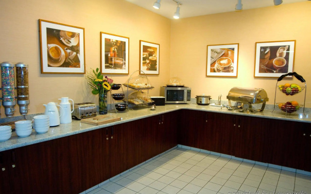 Phoenix Inn Suites - Albany