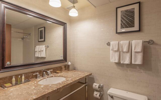 Doubletree by Hilton Bloomington - Minneapolis South