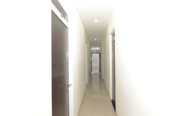 Airy Pecinan Kalikuping Utara 243 Semarang