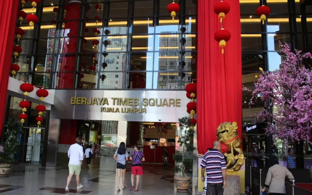 Real Point Suites at Times Square