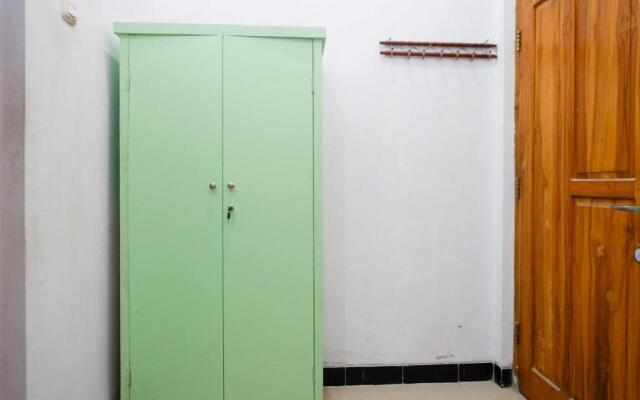 RedDoorz Syariah near RS Mitra Siaga