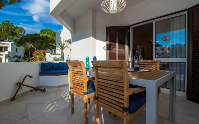 Beach House Apartment by Stay-ici, Algarve Holiday Rental