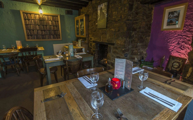 Parsonage Farm Inn