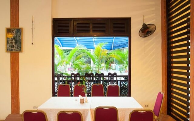 C30 Glory Hotel