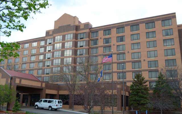 Courtyard by Marriott Bloomington by Mall of America