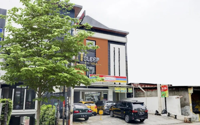 OYO 94728 Isleep Ciwalk