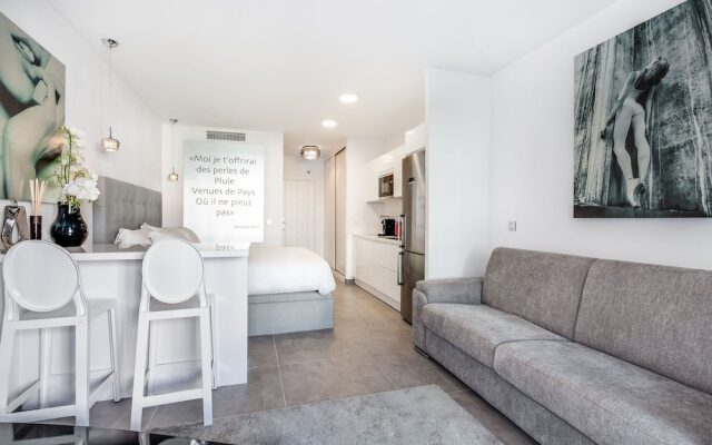by RIVA - Cozy, Contemporary Studio in Puerto Banus Gardens