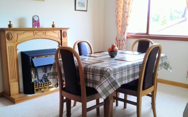 2 Bed Home With Private Garden in the Highlands