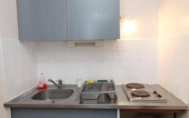 Appartement Balaruc-les-Bains, 1 pièce, 2 personnes - FR-1-553-53