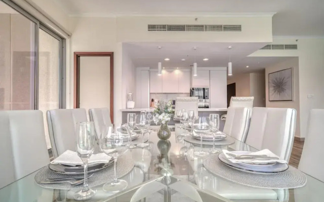 Upscale 2BR w Burj Khalifa Fountain Views