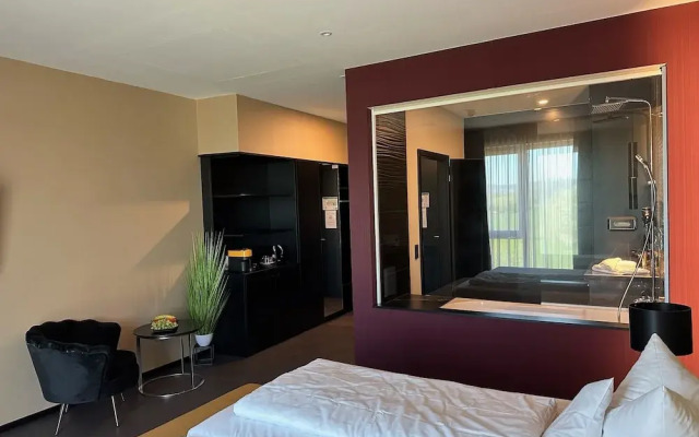 Primetime Hotel
