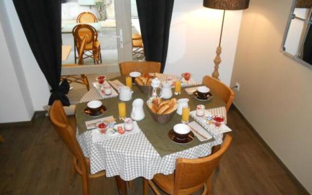 Hôtel-Restaurant "Chez Carrière"