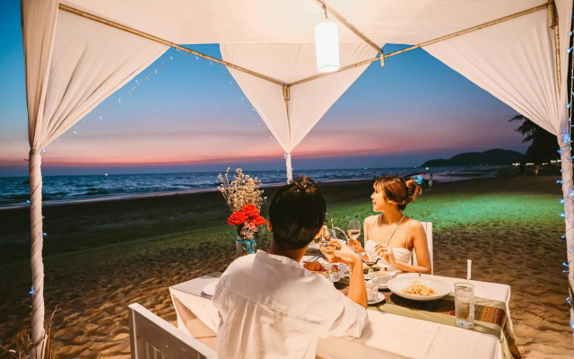 Chaolao Tosang Beach Hotel
