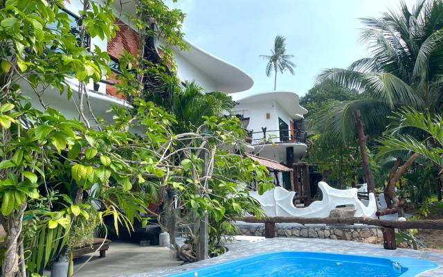 AC 2 Resort