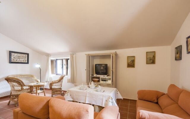 Villa San Nicolas Constantina Canovas