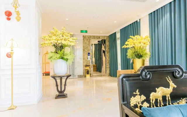 Leo Mansion Luxury Serviced Apartment