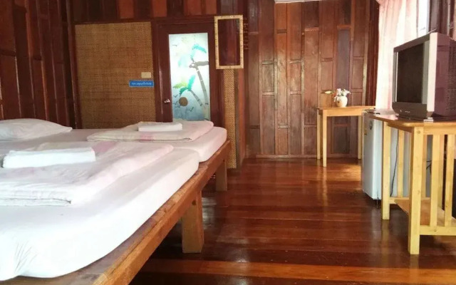 Vassanadee Resort and Camp