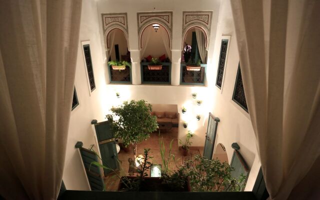 Riad 11 Zitoune