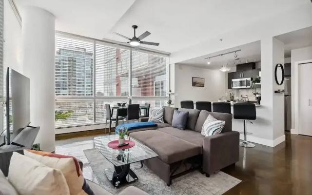 Luxury Condo Steps From Stampede Park