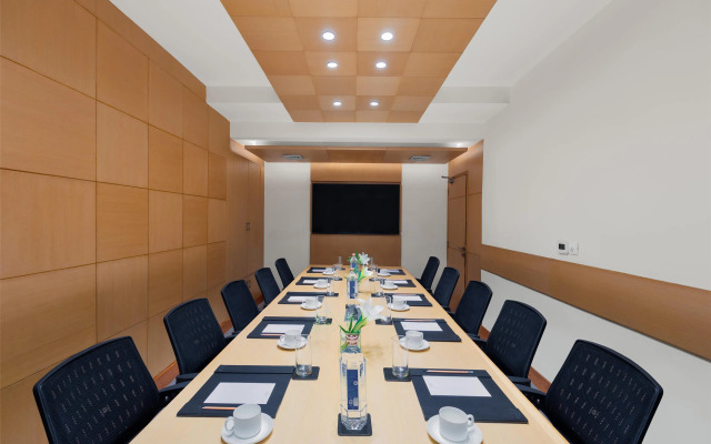 Country Inn & Suites by Radisson, Gurugram Sector 12