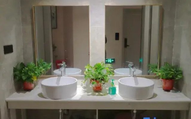 Yiheju Hotel(Zhengzhou Xinzheng International Airport)