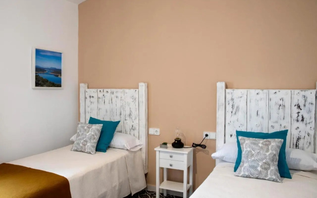 Apartamentos Rurales Helechosa, Las Tres Peñas
