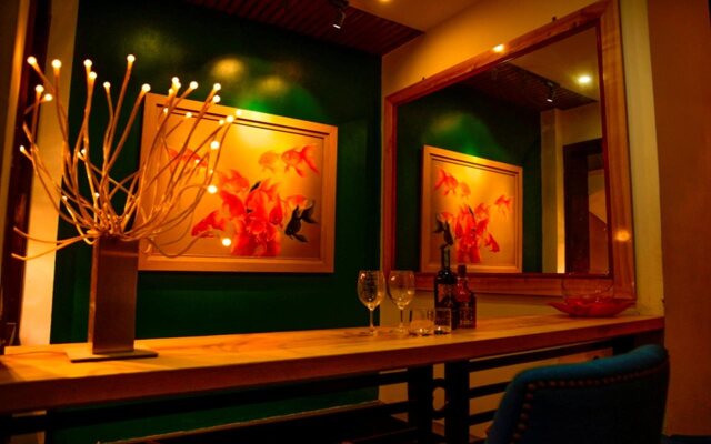 Sunrise Suites Hotel Hanoi