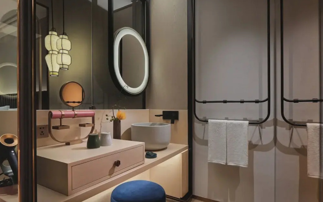 Indigo Hangzhou Uptown by IHG