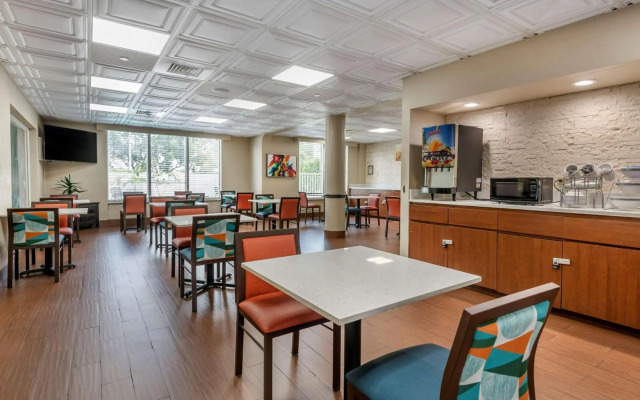 Comfort Suites Sawgrass
