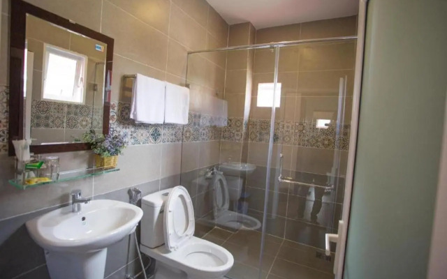 Redhouse Backpacker Hostel