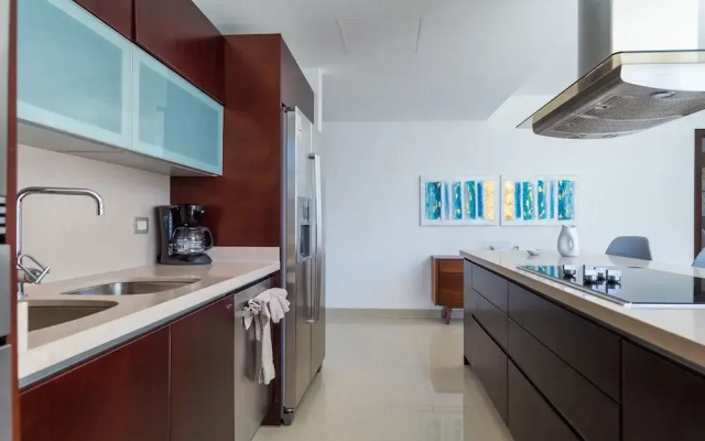 Mareazul Casa Sol 2 Bedroom Apts by RedAwning