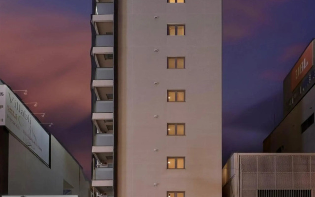 Nipponbashi Crystal Hotel
