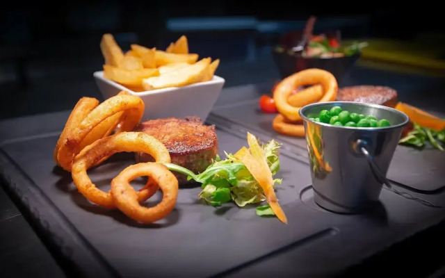 The Ilchester Arms