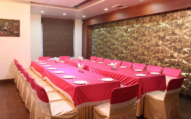 Leela Grande Hotel