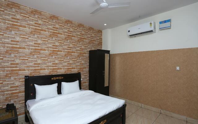 OYO 36021 Diamond Guest House