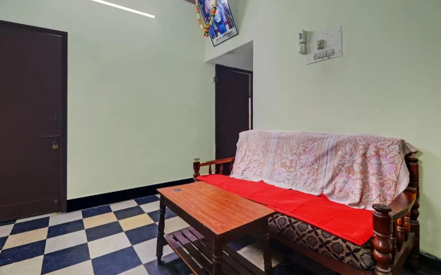 Spot On 804524 Sri Sai Lohith Lodge