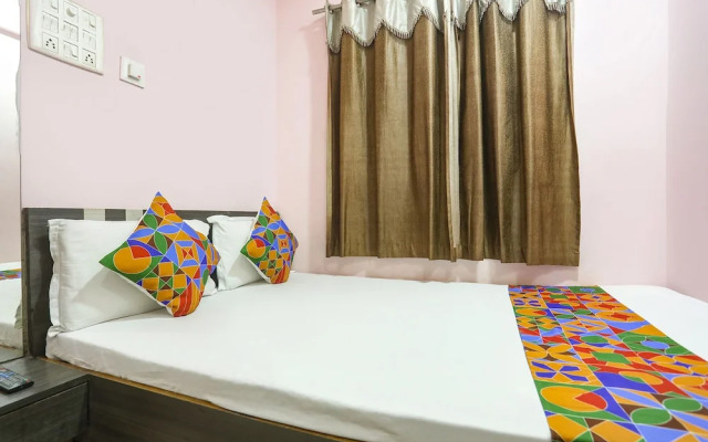 Fabhotel Tara Deluxe